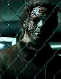 La capacit de ce barjot  rsister aux balles et  toutes sortes de svices en font une sorte d'tre surhumain.