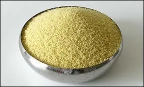 Le couscous est un plat nord-africain, il est principalement constitu de ...