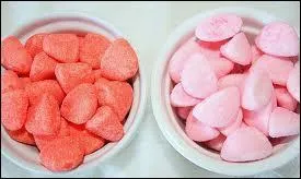 Les fraises tagadas sont des bonbons qui font partie de la marque ...