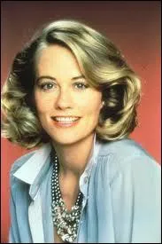 Elle a dmarr trs jeune dans le film La dernire sance. On la voit dans Taxi driver, mais elle a surtout t l'hrone de Clair de lune, avec Bruce Willis. Qui est-ce ?