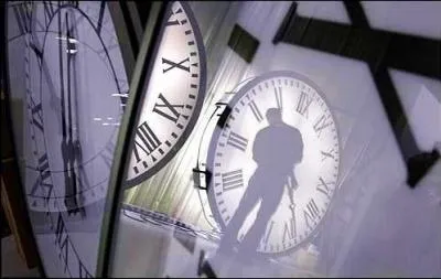 C'est alors que je l'ai reconnu surgissant du...