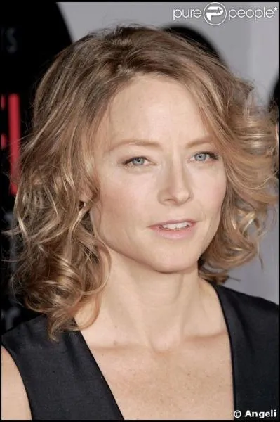 La voix deJodie Foster est assure dans notre langue dans tous ses films (sauf Le Silence des Agneaux) par :