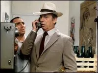 Quel est ce film ralis par Claude Pinoteau en 1976, dans lequel un vieil escroc sur le retour, convainc son ancien complice de l'aider  enlever le fils de Rifai, un armateur millionnaire ?