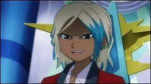 Comment s'appelle cette personne, plus jeune ?