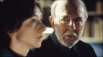 Jean-Pierre Marielle : Ses Films. Etudiante en histoire de l'art, Lucie se passionne pour l'oeuvre de Watteau et y consacre ses recherches; Marielle joue le rle de son professeur de thse.