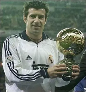 En 2000, quel milieu du Real Madrid a remport le Ballon d'Or ?