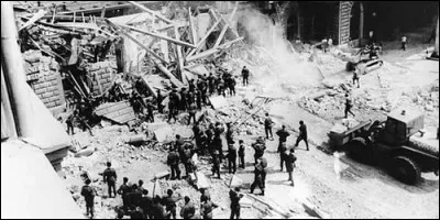 Pourquoi 85 personnes sont-elles mortes le 2 août 1980 à la gare de Bologne ?