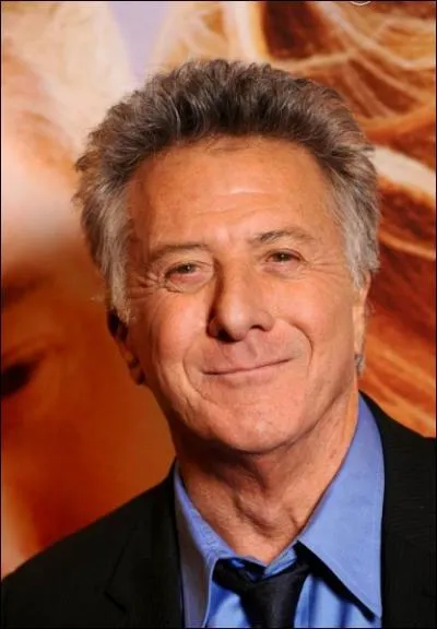 Dans quel film est il un centenaire qui se raconte ?