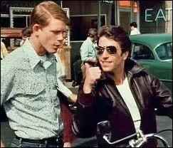 Qui est  ct de Richie Cunningham sur la photo ? ('Happy Days' - 1974)