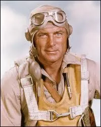 Dans quelle srie peut-on croiser le major 'Pappy' Boyington interprt par Robert Conrad ? (1976)