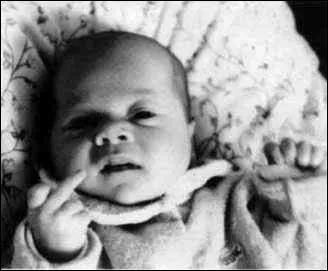 Ce doigt s'appelle l'index !