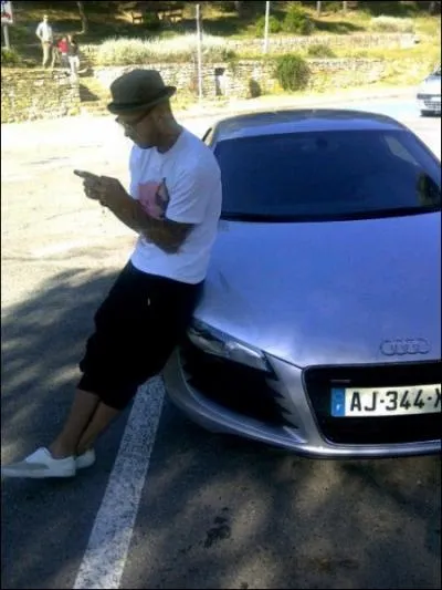 Dans quel hpital est-il n ?