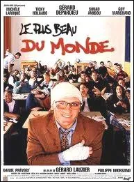 Il campe un professeur d'histoire dans un lyce sensible dans le film : Le plus beau ... ... du monde