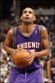 Qui est cet ailier, double champion NCAA avec les Blue Devils de Duke (1991 et 1992), 3me de la draft 1994, 7 fois all-star et ancien joueur du Magic d'Orlando et des Pistons de Detroit ?
