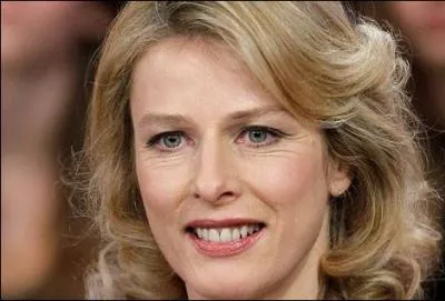 Je chante le titre 'Les Rois du monde' (comdie musicale Romo et Juliette) dans le film 'Ma part du gteau' (2011), je suis aussi prsente dans le film 'Les Randonneurs' et 'Polisse'. Qui suis-je ?