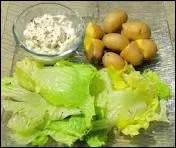 Fromage blanc aux herbes, oignons, ails et chalotes, dans lequel on trempe ?