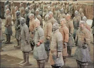 Le Mausole de l'empereur Qin reprsente :