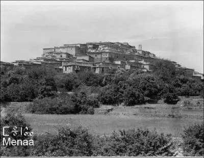 La ville de Menaa est traverse par un fleuve. Comment se nomme-t-il ?