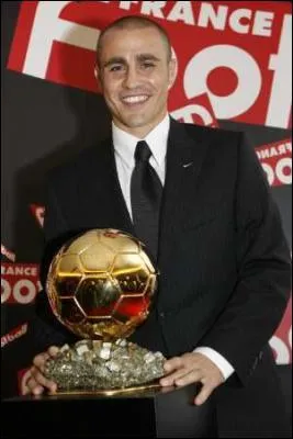 Quel dfenseur italien a remport le ballon d'or suite  la coupe du monde 2006 ?