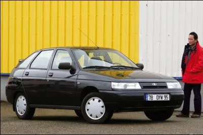 Quelle est cette automobile ?