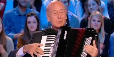Quel président français jouait de l'accordéon ?