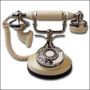 ''Je t'appellerais tous les jours 
Rien que pour entendre ta voix 
Je t'appellerais ''mon amour'' 
Insisterais pour qu'on se voie 
Et t'inventerais un programme 
À l'allure d'un soir de gala''