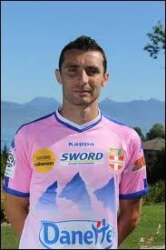 Qui est ce joueur de foot ?