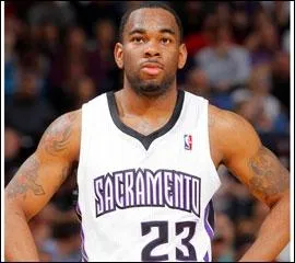 Qui est cet ancien arrire des New Orleans Hornets ?