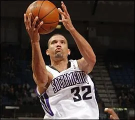 Qui est cet arrire/ailier dominicain, joueur des Kings depuis sa draft en 2005 ?