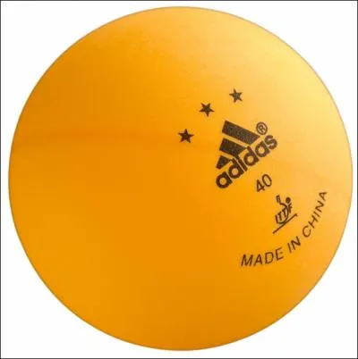 On s'en sert pour jouer au ... .