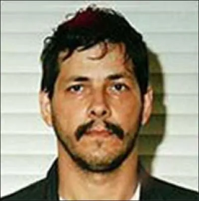 Marc Dutroux enlevait, séquestrait, violait et tuait des enfants. On n'en dira pas plus sur cette affaire horrible qui a bouleversé...