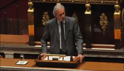 De quelle ville l'ancien ministre Georges Tron, accus de harclement sexuel, est-il le maire ?