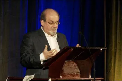 Pourquoi Salman Rushdie a-t-il fait l'actualit au salon du livre de Jaipur ?