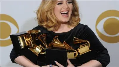 Combien Adele a-t-elle reu de prix ?