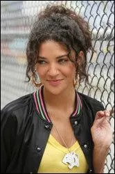 Dans quelle ville dmnage Vanessa ?