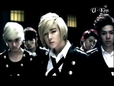 Quel est le nom du clip ?