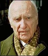 Condamné en 1998 pour crime contre l'humanité, Maurice Papon avait pourtant eu de hautes responsabilités après la guerre. Quelle est celle qu'il n'a PAS exercée ?