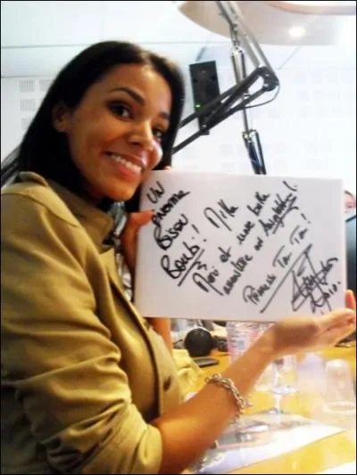 En 2012, Shy'm sera prsente pour sa tourne, des showcases et une petite nouveaut, laquelle ?