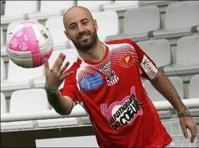 Gigliotti signe  Ajaccio, mais il quitte quel club ?