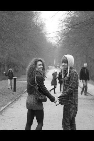 Quel est le nom de la copine de Liam ?