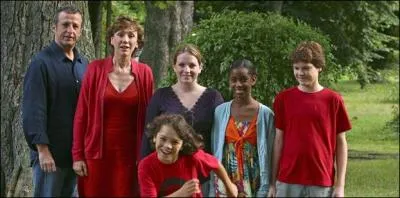 Quel est le nom de cette srie tlvise franaise ?