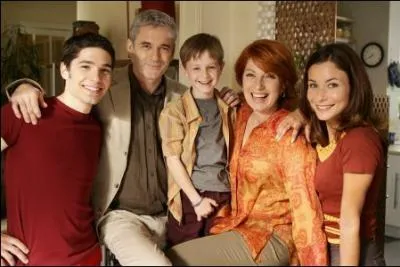 Quel est le nom de cette srie tlvise franaise ?