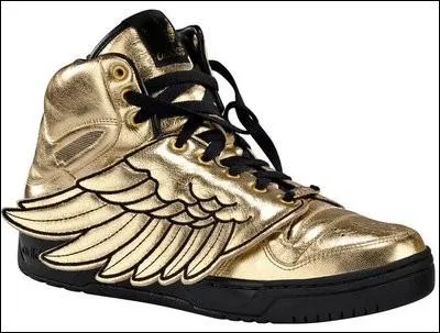 Quel dieu grec porte ces jolies chaussures ?