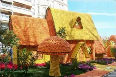 Qu'a-t-on utilis pour faire cette sculpture gante ?