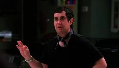 Quels membres du Glee Club vont insister auprs de Rachel pour que ce personnage vienne leur faire une chorgraphie ?