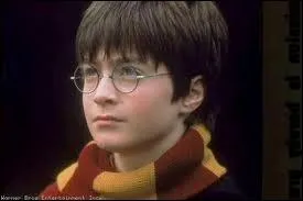 Trouvez cet opus d' Harry Potter sorti en 2001.