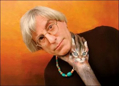 Une main, c'est pratique, vous l'avez remarqu�, ce n'est pas une raison pour la mettre ...