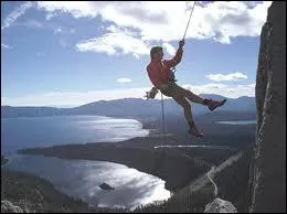 Escalade : comment s'appelle cette technique de descente ?