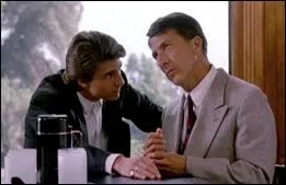 Charlie Babbitt essaie d'enlever Raymond, son frre autiste, dans le but de rcuprer la part d'hritage qu'il considre lui revenir.