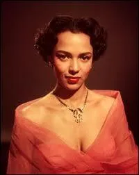 Qui est cette actrice noire amricaine qui a jou le rle de 'Carmen' en 1954 ?